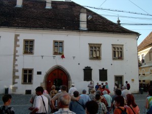 2008.06.20. Erdély, 05-Kolozsvár Mátyás király szülőháza IM000141 