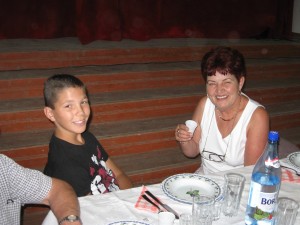 2008.06.23. Erdély, 13-Magyarlóna, búcsúvacsorakor   IMG 0180 