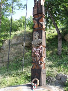 2008.06.24. Erdély, 01-Körösfő, Bem Apó kopjafája IMG 0197 