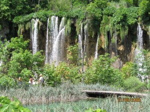 2009.05.21. Horvátországban, csoportunk a plitvicei tavaknál 046
