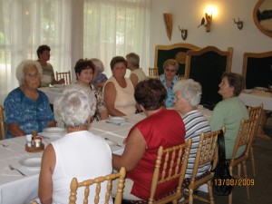 2009.08.13. Agárdi kiránduláskor a Vadász étteremben  002