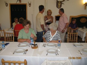 2009.08.13. Agárdi kiránduláskor a Vadász étteremben  013
